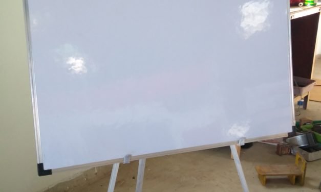 Fabrication of whiteboard resting tripod stand