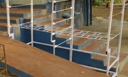 Design & Fabrication of hydroponics : flood and drain rack system