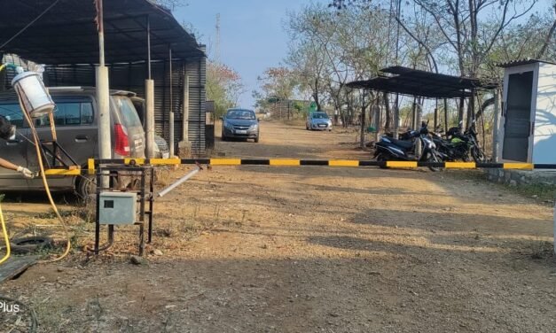 Maintenance of main gate( vigyan asharam)