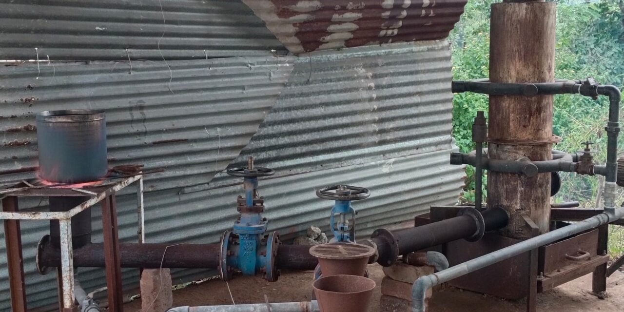 TECHNO-ECONOMIC INVESTIGATION OF BIOMASS GASIFIER INTEGRATED WITH WOOD CHIPPING MACHINE